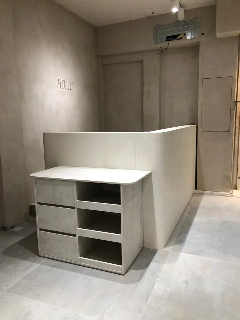 mesa auxiliar 1